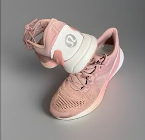 Lululemon Blissfeel Run Women’s Running Shoes Pink White Size 6.5